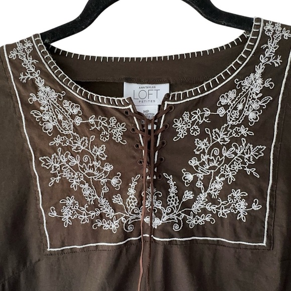 LOFT | NWOT LONG SLEEVE LACE UP EMBROIDERED COTTON TOP RUFFLE | MEDIUM PETITE - Picture 3 of 8